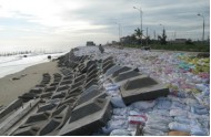 Netherlands helps prevent erosion at Cua Dai beach